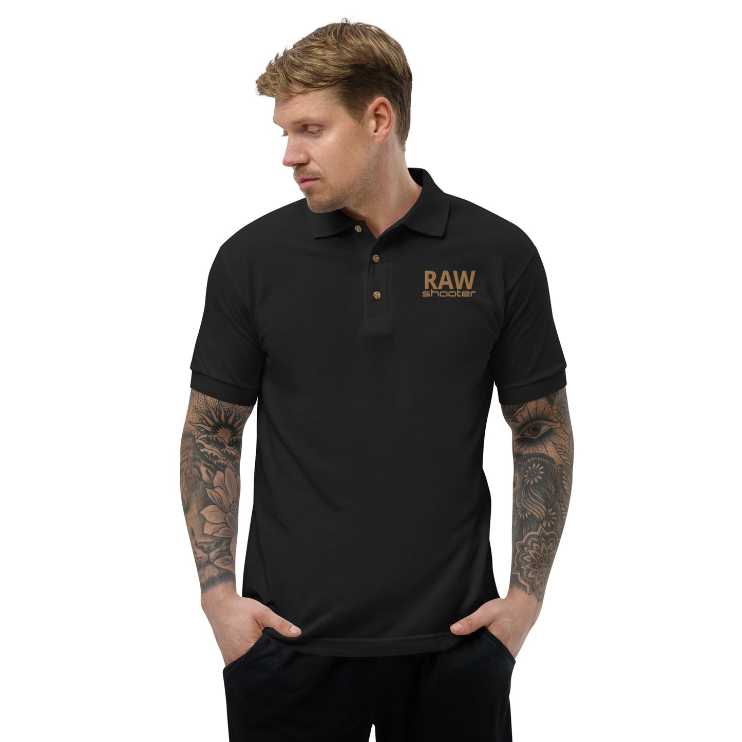 Polo brodé