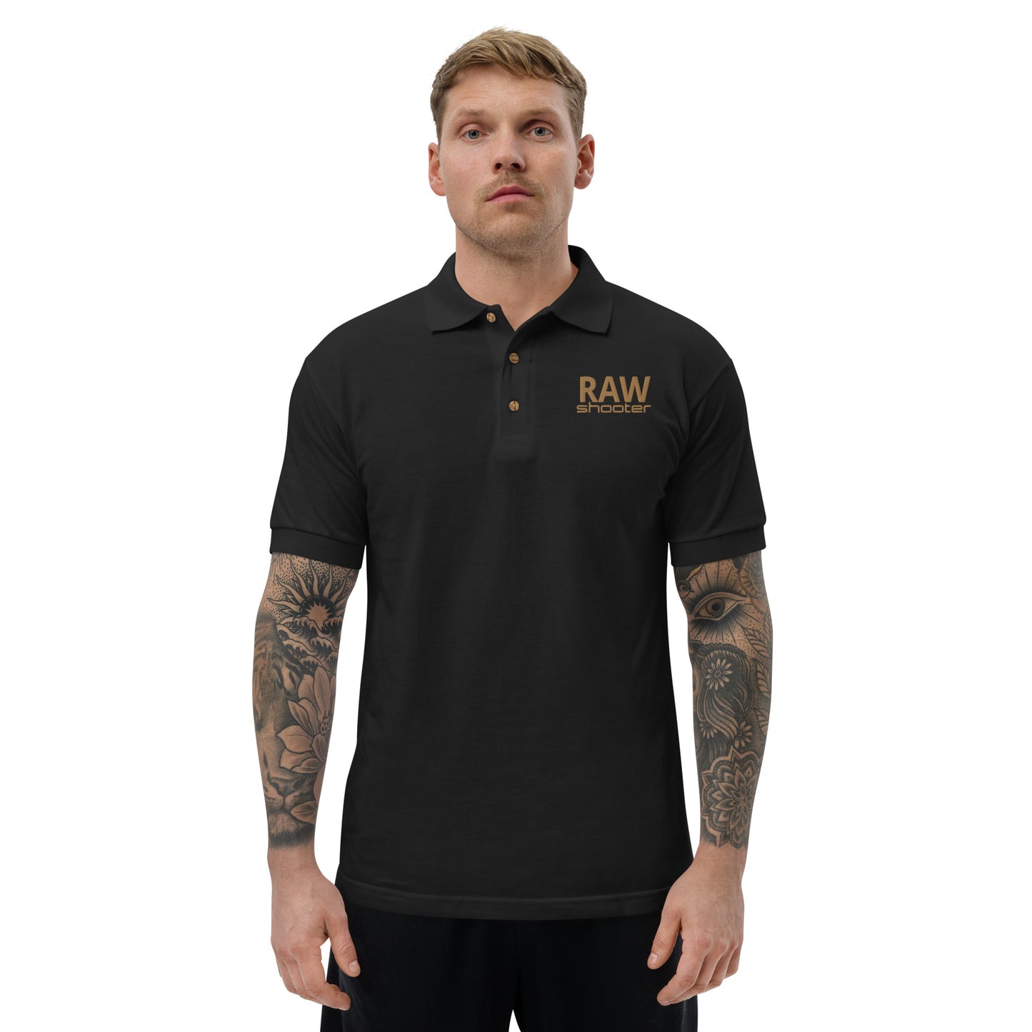 Polo brodé
