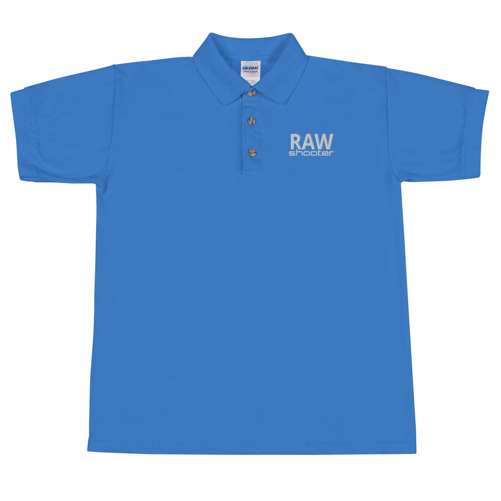 Polo brodé