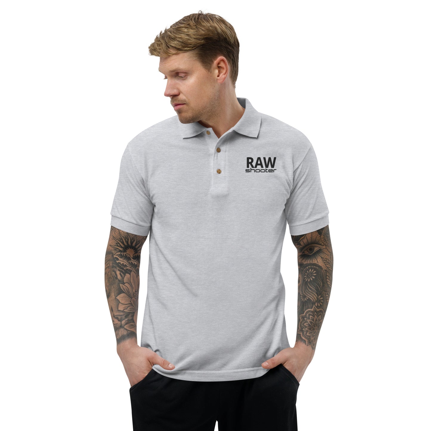 Polo brodé