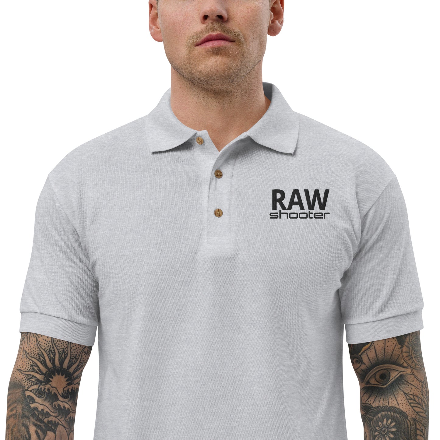 Polo brodé