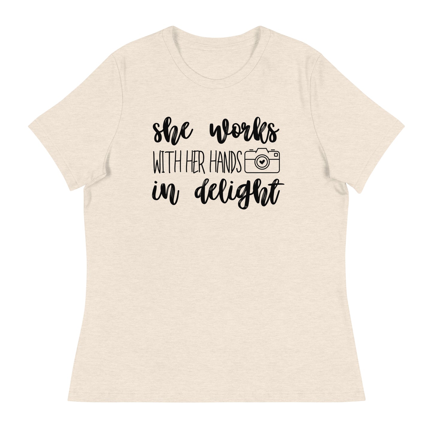 T-shirts fille - Elle travaille avec ses mains - Logo noir