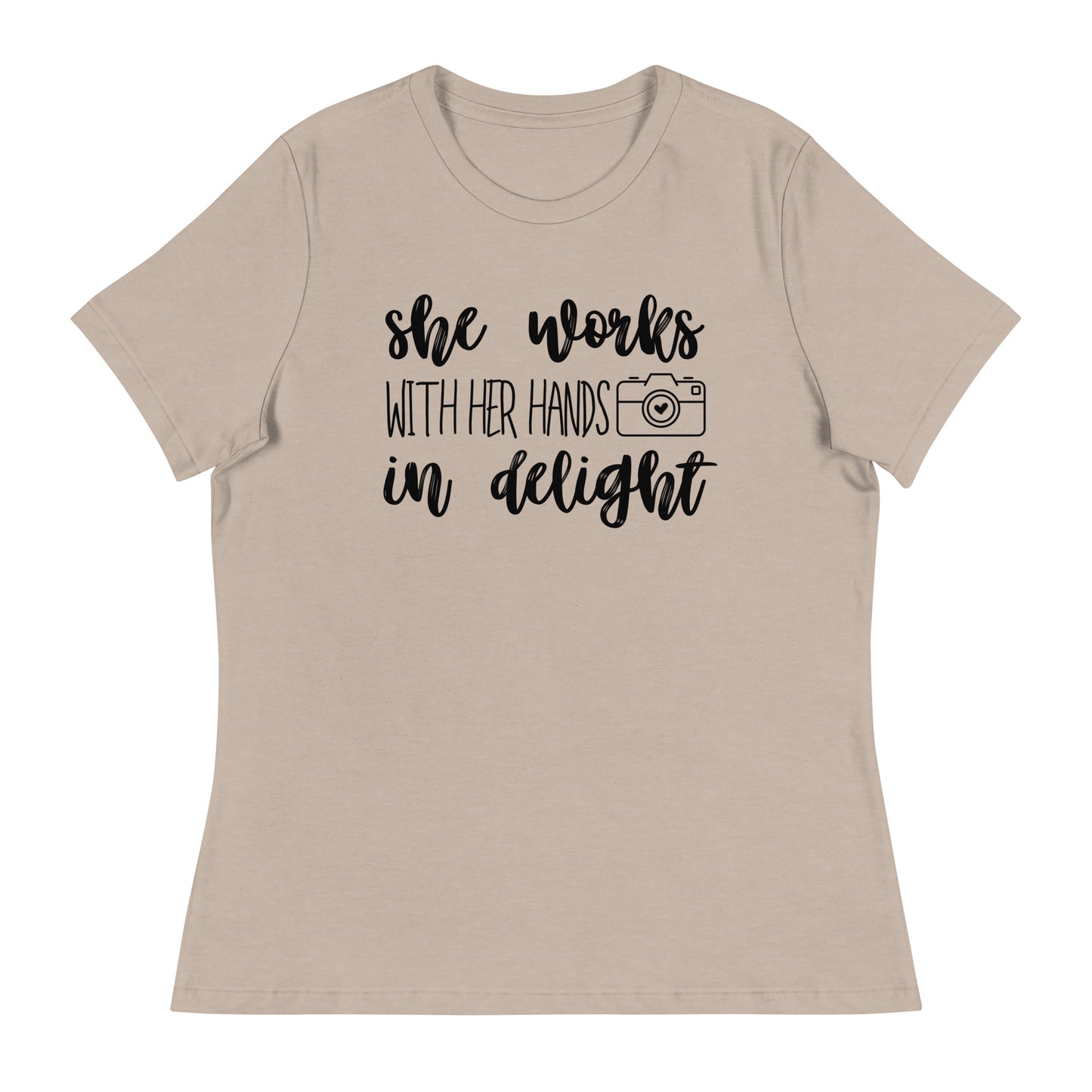 T-shirts fille - Elle travaille avec ses mains - Logo noir