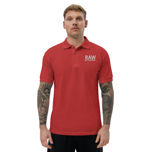 Polo brodé