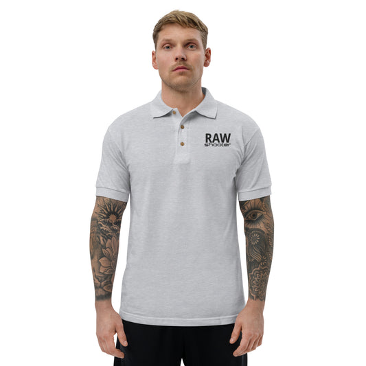 Polo brodé
